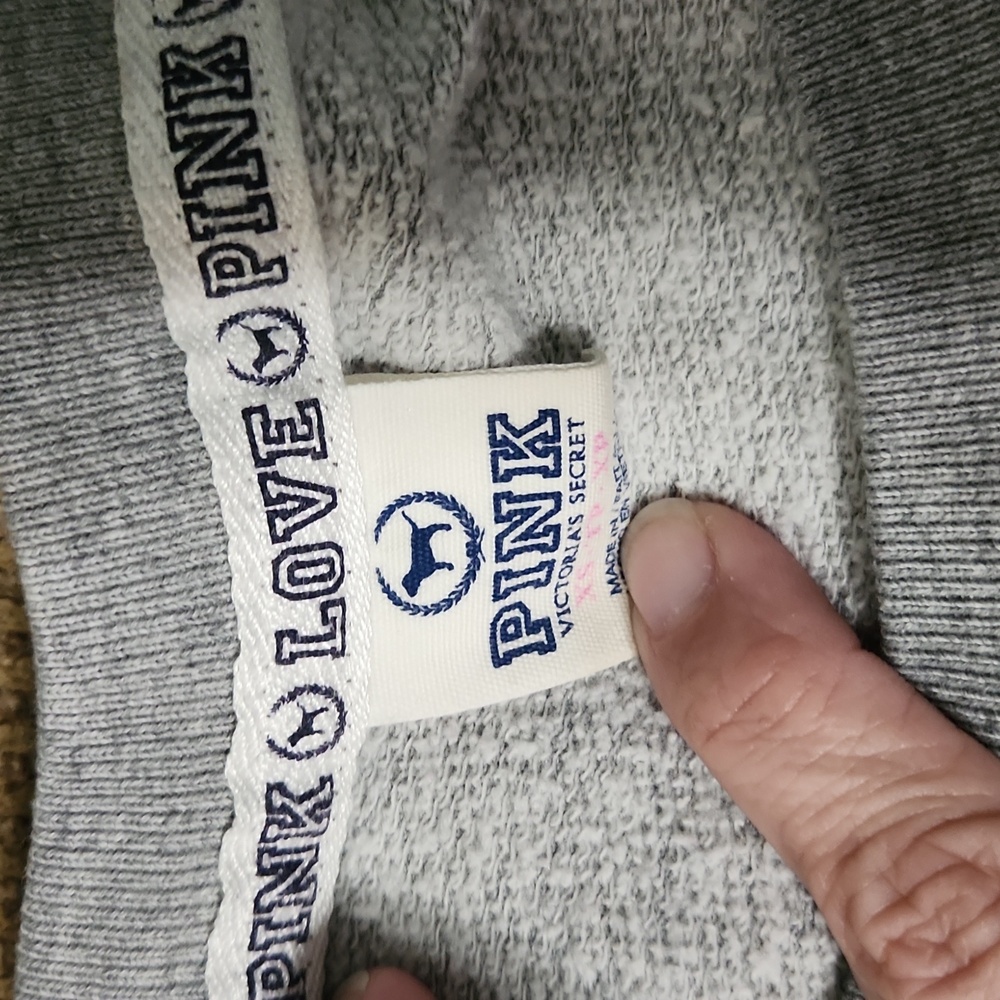 Crew neck - Picture 2 of 2